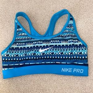 XS Nike Sri fit blue tribal sports bra